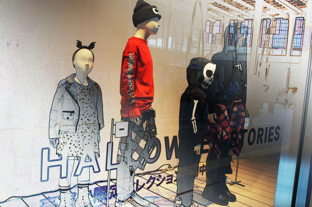 Display of the H & M　One