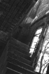 とある廃墟の階段