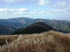 紀泉山脈　岩湧山