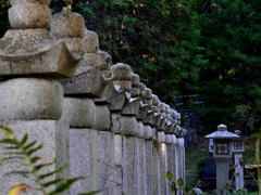 奥の院 石塔