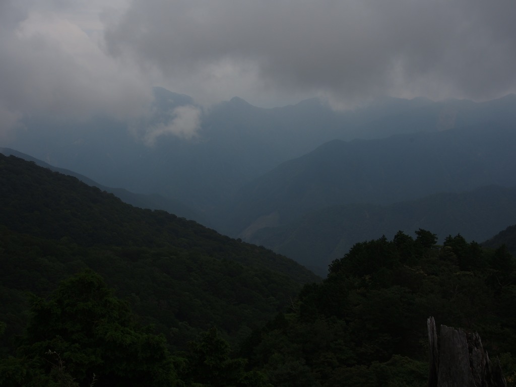 近づく雨雲