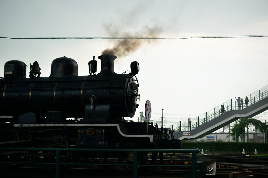 入庫する８６３０