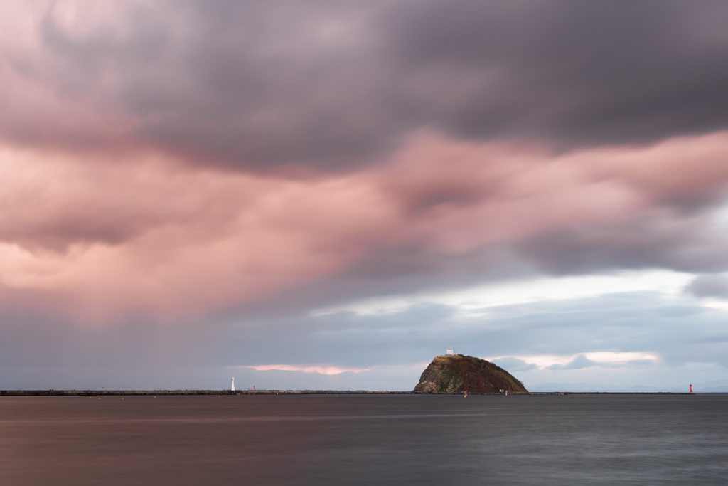 紅雲と大黒島