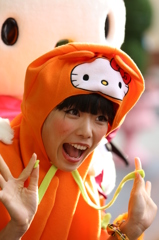 恥ずかしいから、早く撮って！