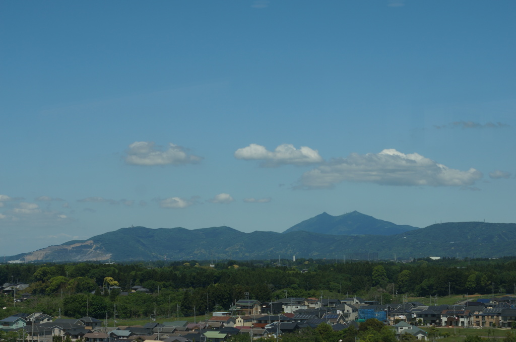 わが故郷  -筑波山に守られてる町-