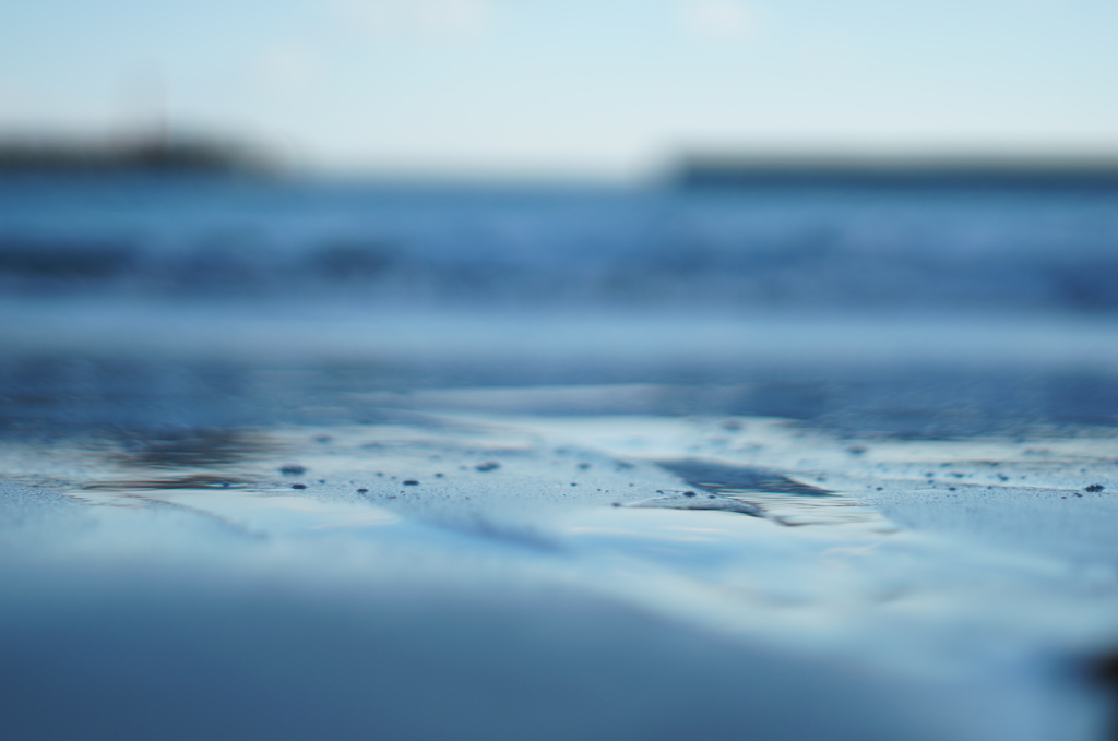 海の青