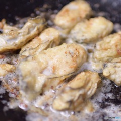 今夜は贅沢に牡蠣。