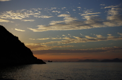 瀬戸内海の夜明け