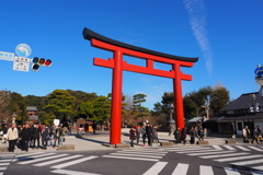 鎌倉散歩（八幡宮鳥居）