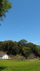 里山とひこうき雲