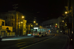 夜の路面電車