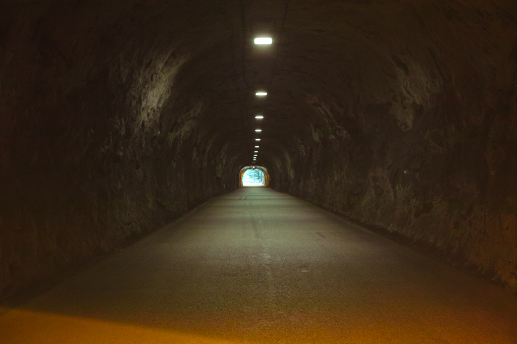 tunnel-1