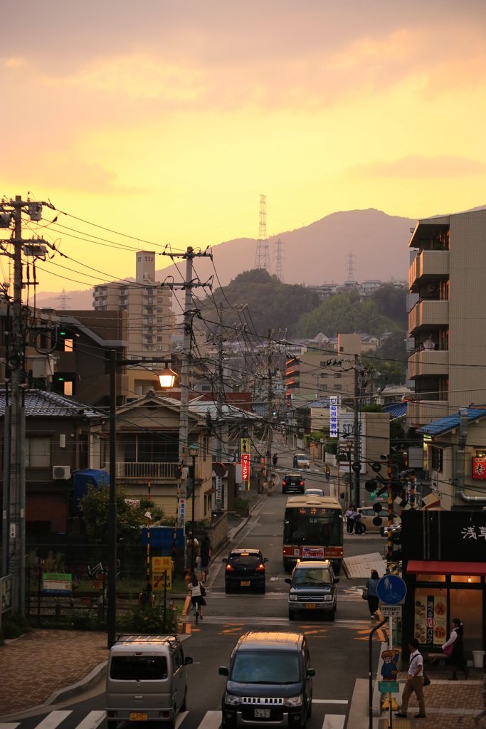 とある駅前。
