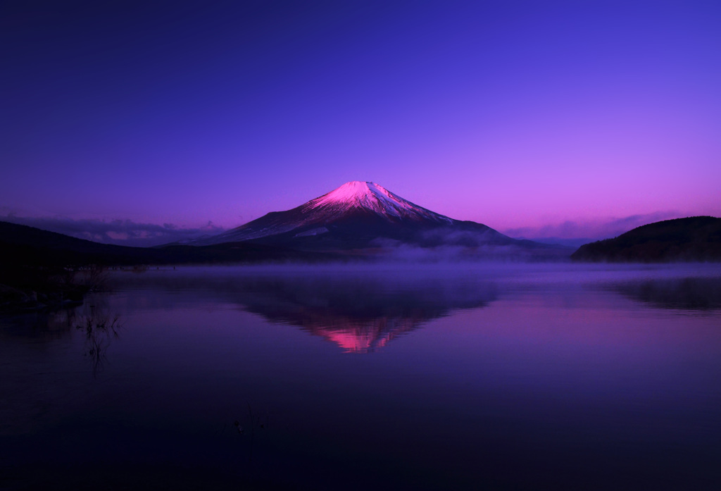 夜明けの山中湖
