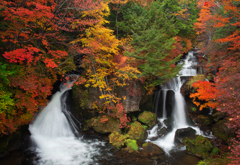 秋彩竜頭の滝