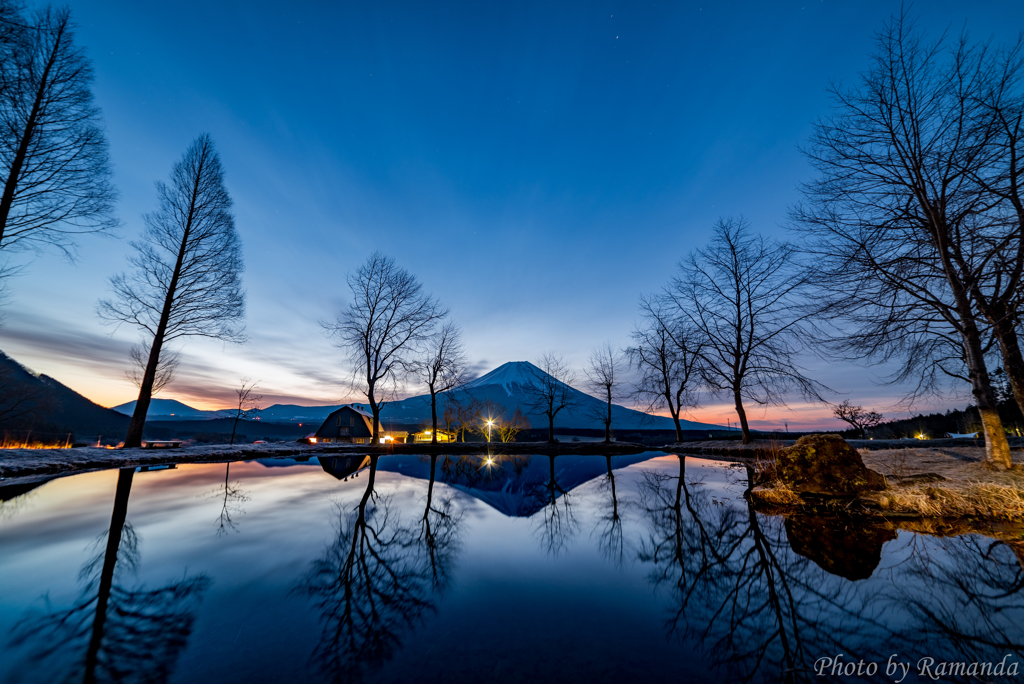 静かなる霊峰富士