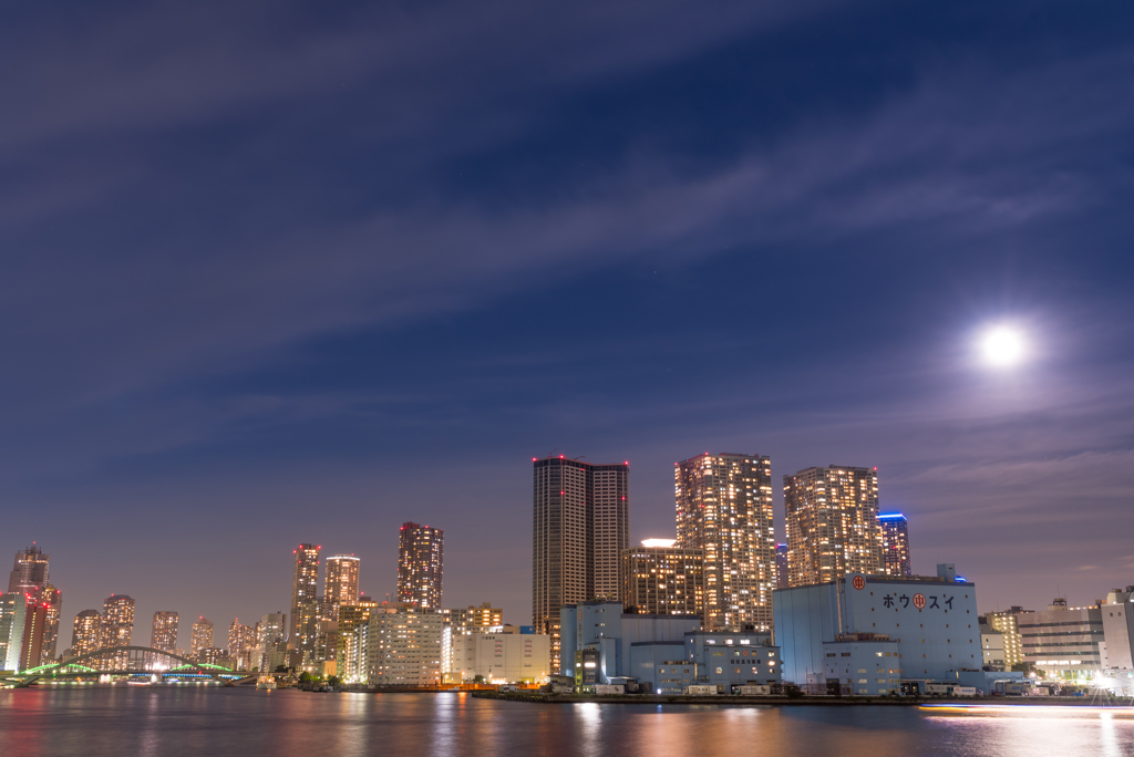 隅田川の河口夜景
