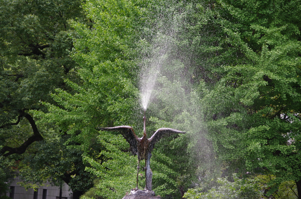 鶴の噴水　日比谷公園　１０月