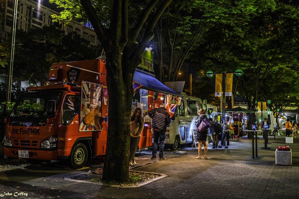 ここは新宿屋台村？