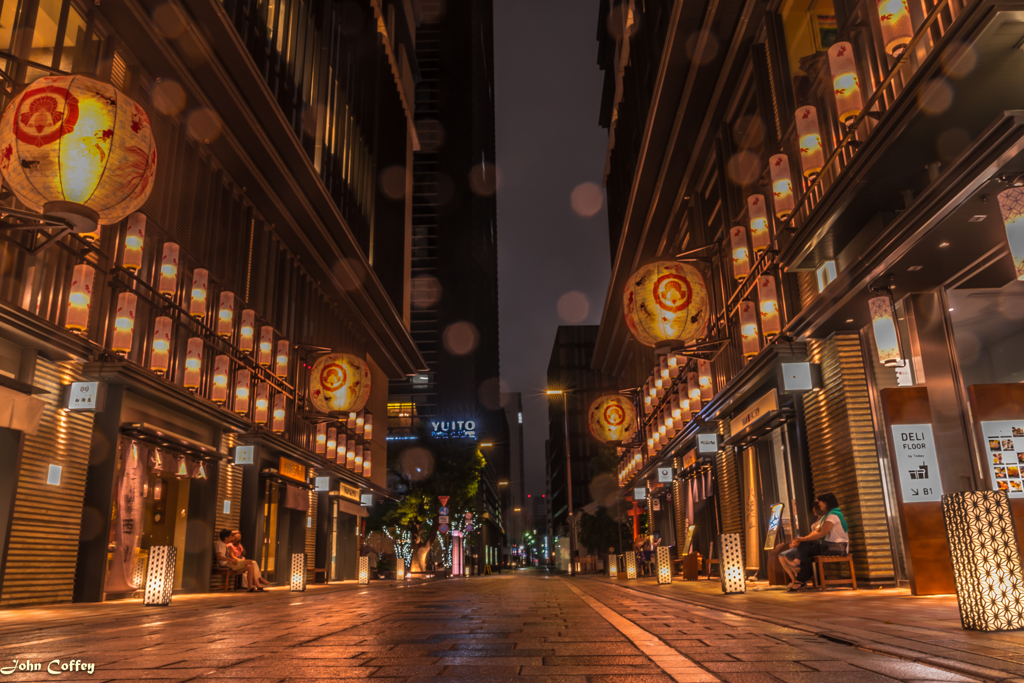 コレド室町（夜＆雨）