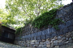 瓦の壁