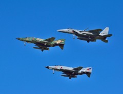 F-15,RF-4,T-4 3機編隊