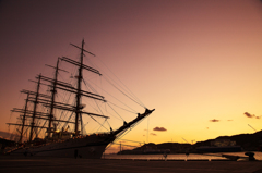 長崎　帆船夕景