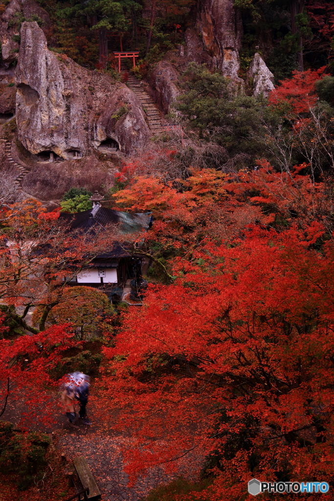 雨の那谷寺