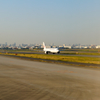 滑走路上の機体 羽田空港