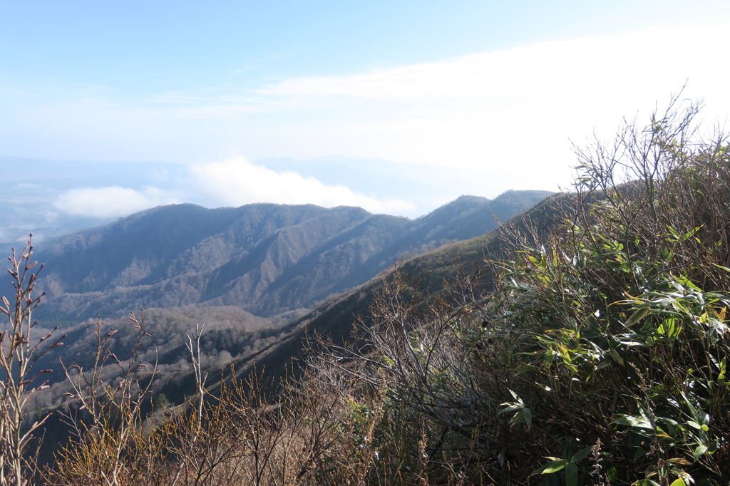 村上葉山の稜線