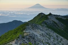 週末の富士山（新作690）