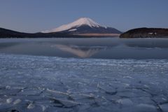 平日の富士山620
