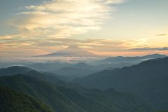 平日の富士山345