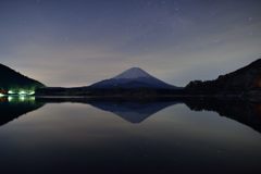 平日の富士山240