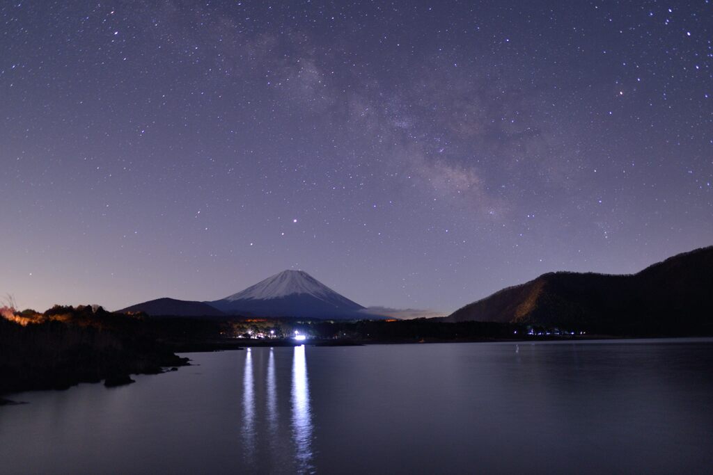 平日の富士山1060