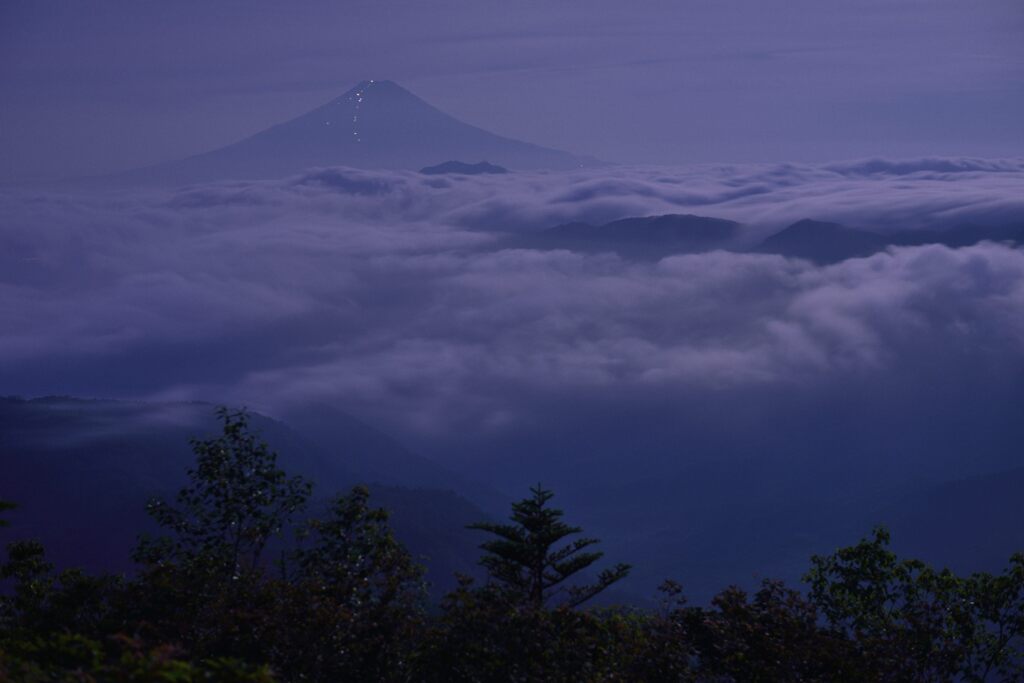 平日の富士山738