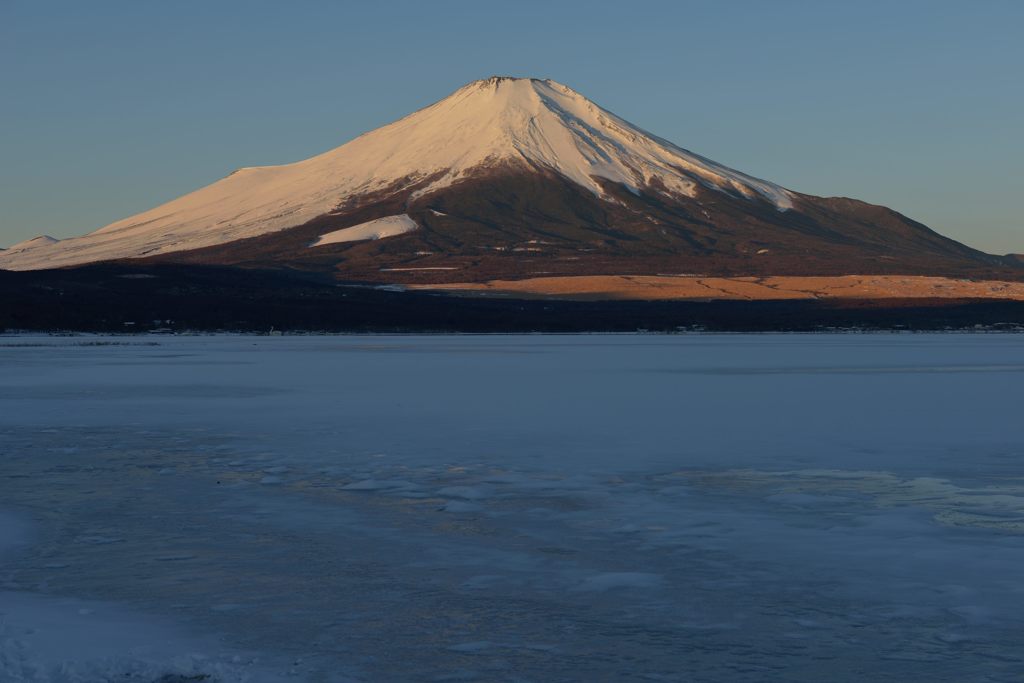 平日の富士山657