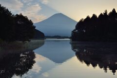 平日の富士山787