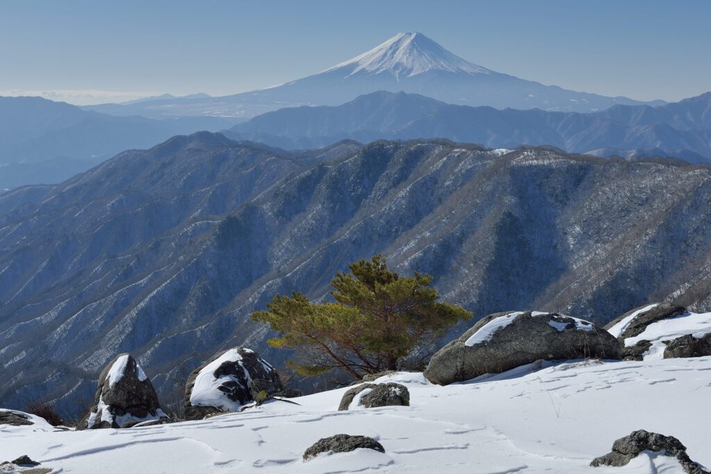 平日の富士山1015