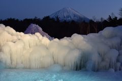 週末の富士山（新作560）