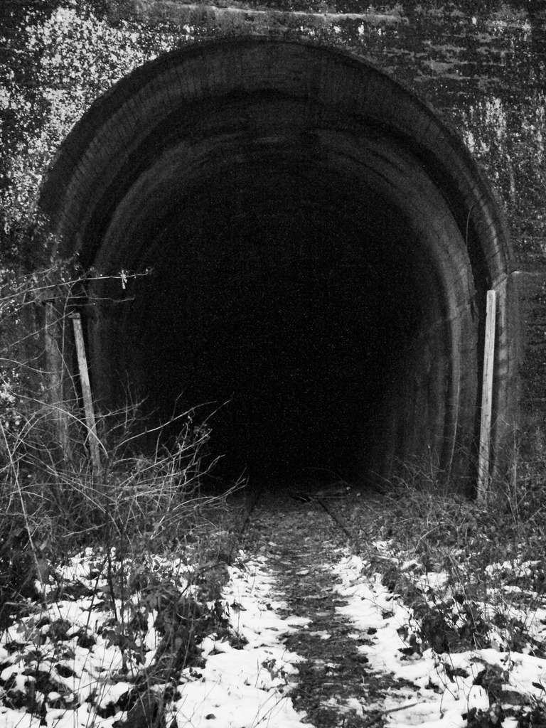 かつてトンネルだった物