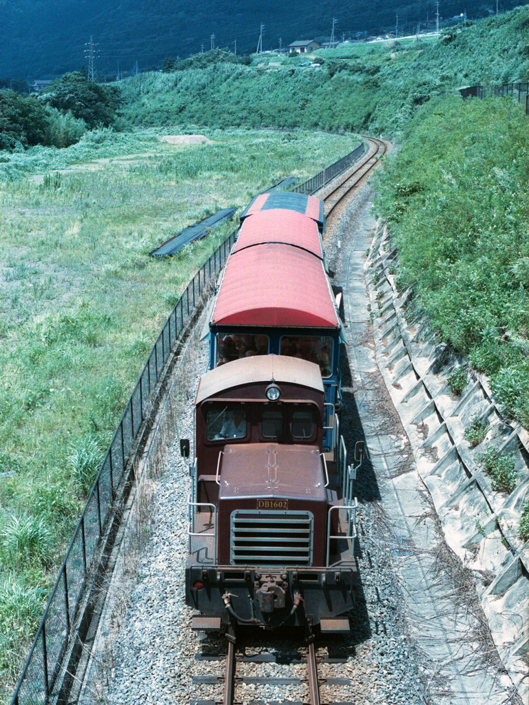 南阿蘇鉄道　トロッコ列車．