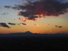 富士山と茜雲