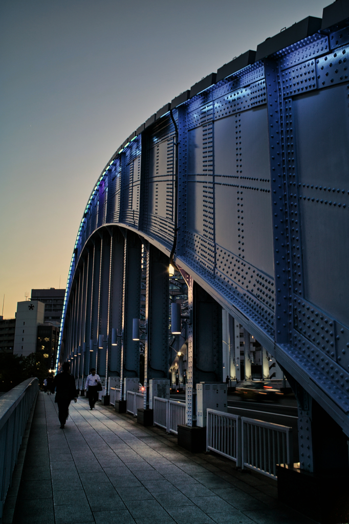 夕暮れの永代橋