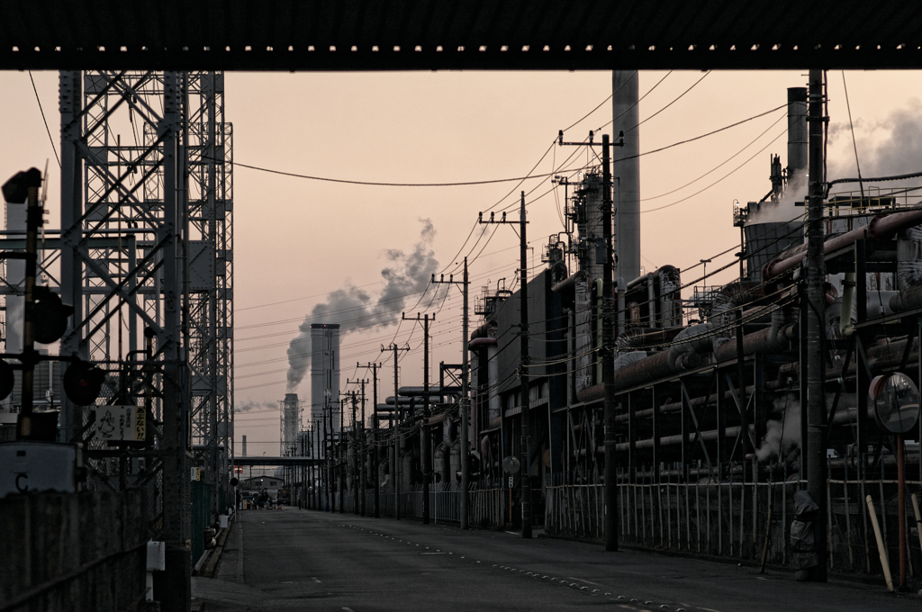 京浜工業地帯#9 化学工場前道路