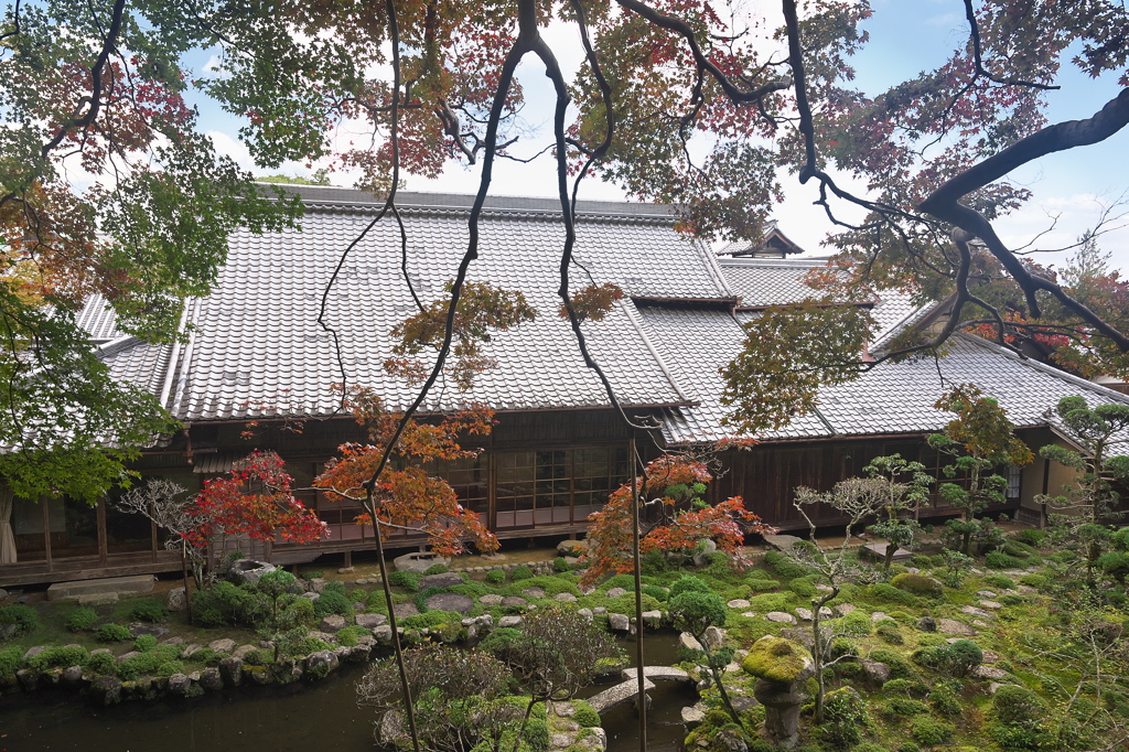 秋始めの西南院