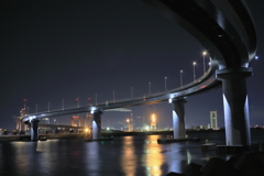 いなばポートライン橋脚