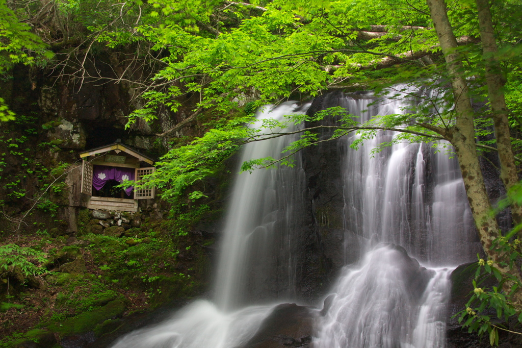 上段滝の不動明王