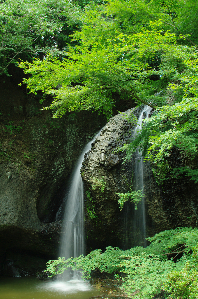 月待の滝