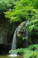 月待の滝
